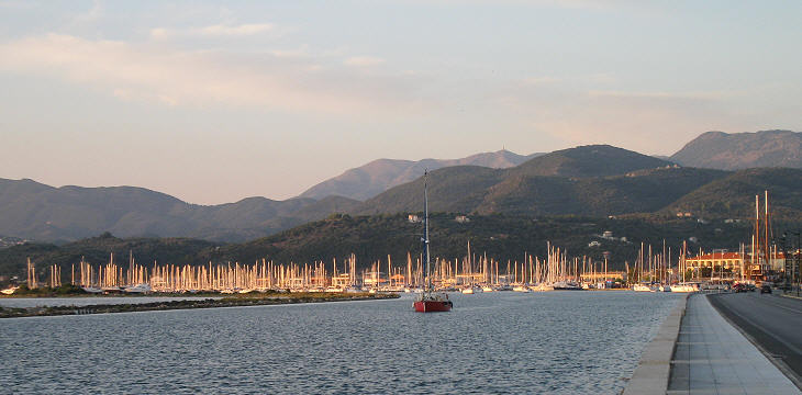 The marina of today's Lefkada